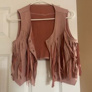 Cropped fringe blush vest size large New in bag no tags